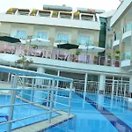 Dickman Elite Hotel 3*