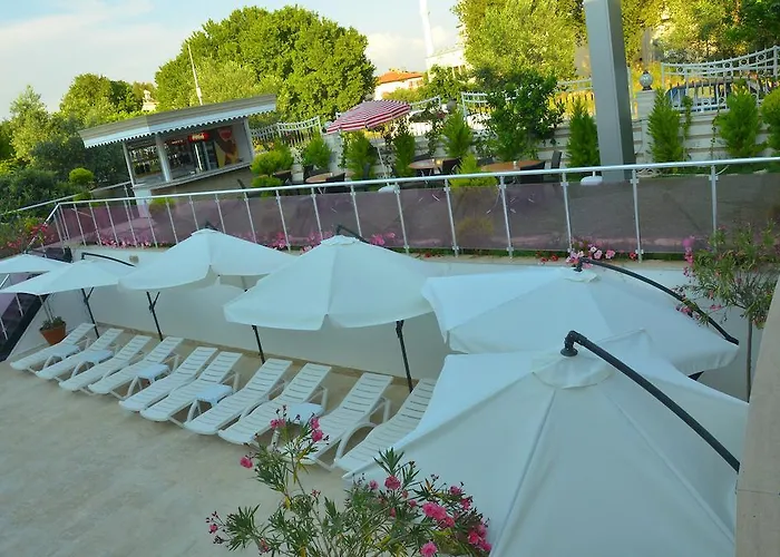 Dickman Elite Hotel Sidé